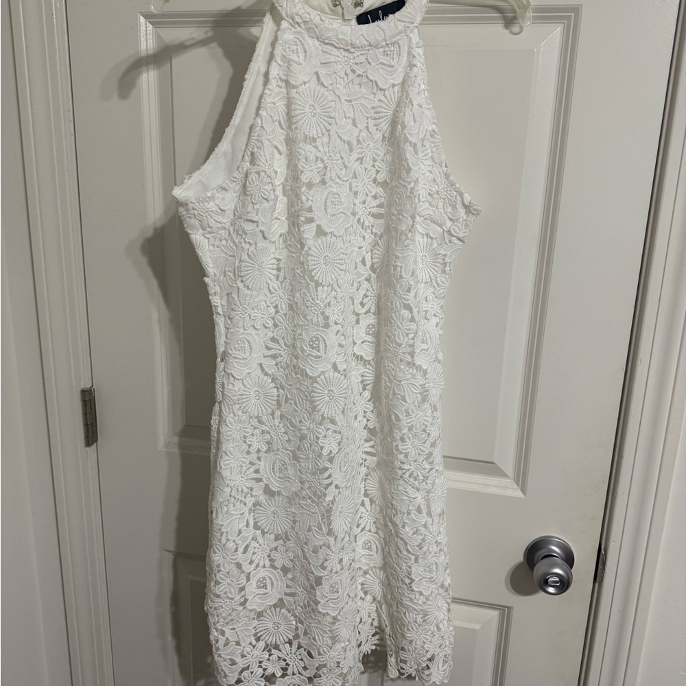 Elegant White Lace Dress